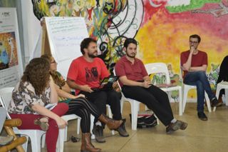 Oficina de construção de transmissores FM